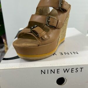Nine West Tan Wedge Shoes with Classic Design